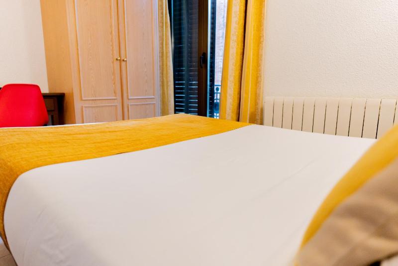 Hostal Josefina-Gran Vía - image 14
