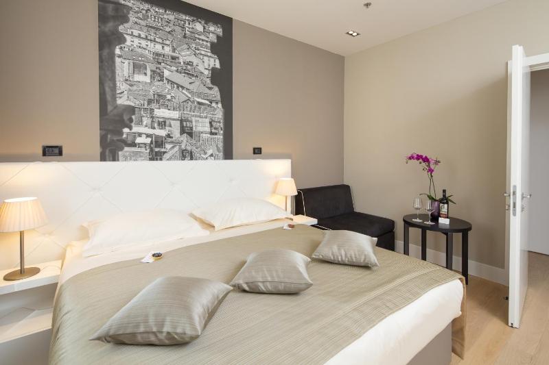 Premium Suite image 4