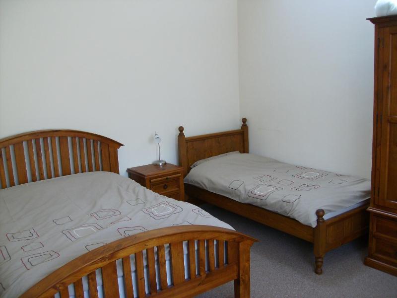 Knotts View - Family Bungalow image 4