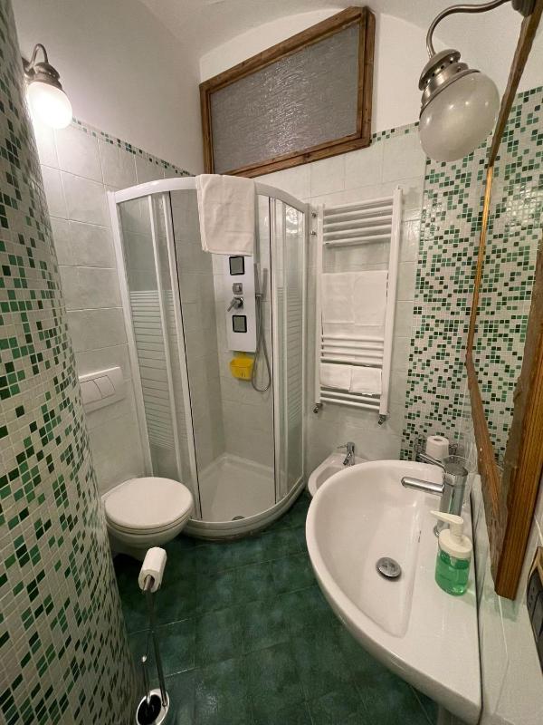 Deluxe Double Room - Annex image 4