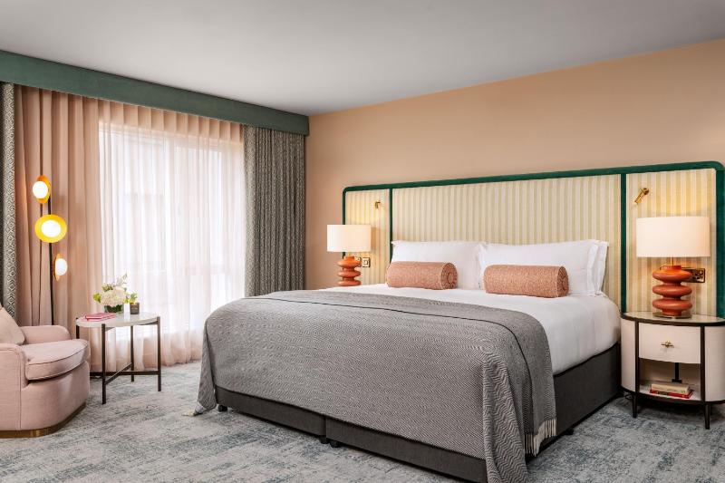 King Room image 1