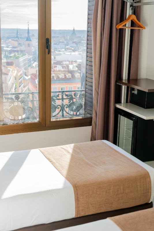 Hostal Gran Via 44 - image 7