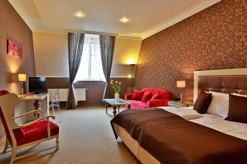 Promenáda Romantic Hotel - image 12
