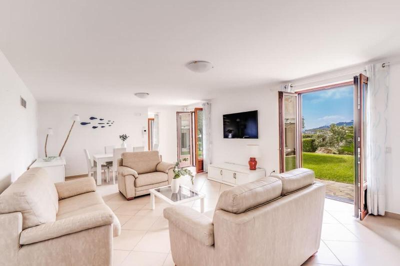 Villa Mimosa Rustic Elegance Views & Pool - image 22