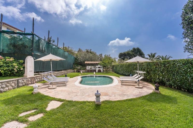 Villa Mimosa Rustic Elegance Views & Pool - image 31