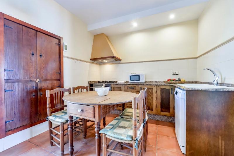 Villas Guzman - El Pino - image 6