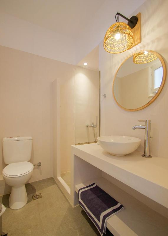 Superior Queen Room image 4