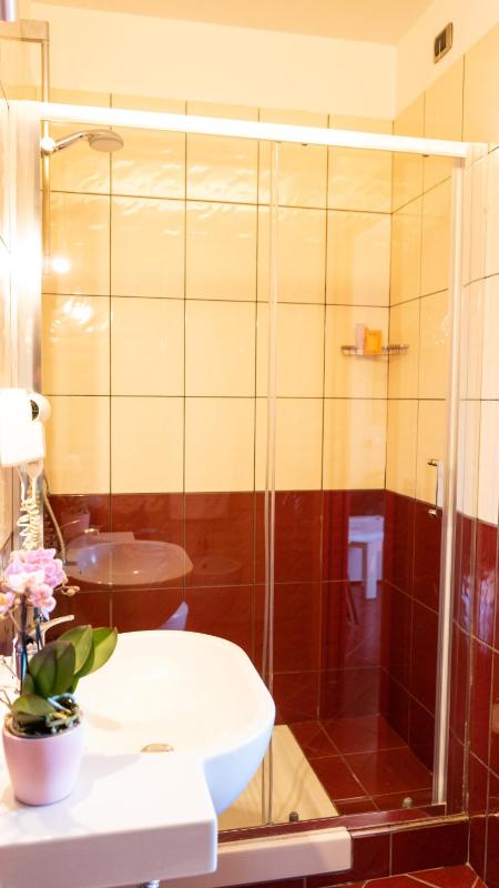 Triple Room image 2
