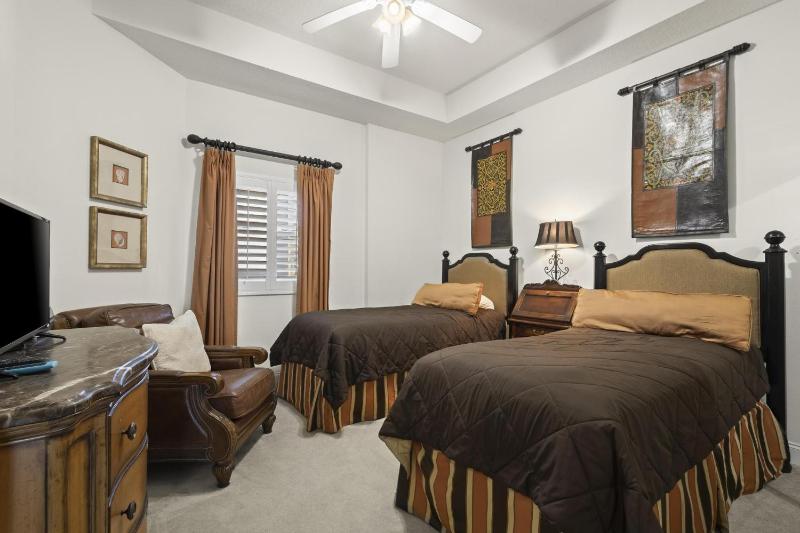 The Moorings 103 - image 36