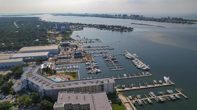 The Moorings 103 - image 17