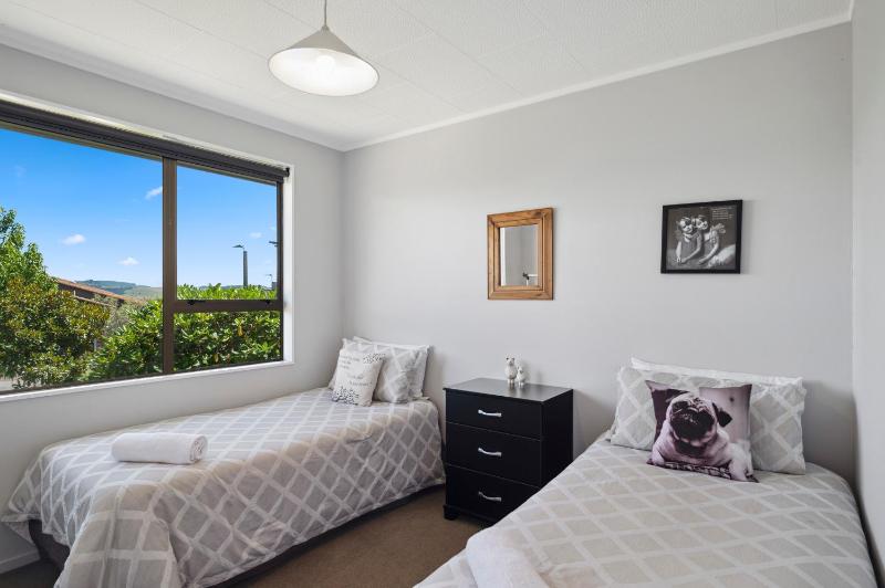 Cute on Kew - Taupo Holiday Home - image 12
