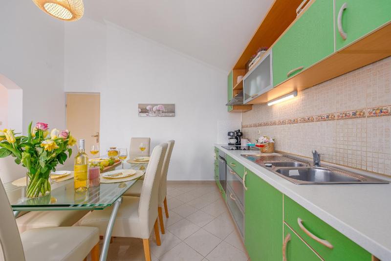 Apartment Kiara with Pool - image 22