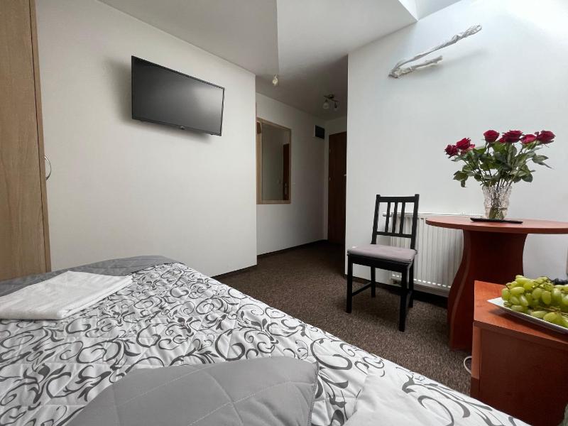 Standard Single Room image 2