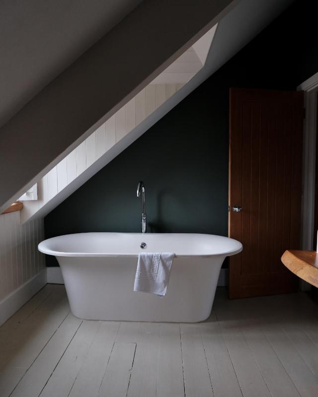 Room Four image 3