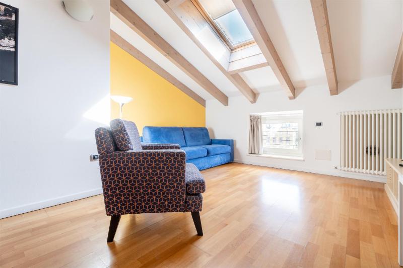 One-Bedroom Apartment image 2