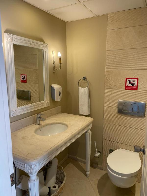 Deluxe Double Room with Sea View image 4