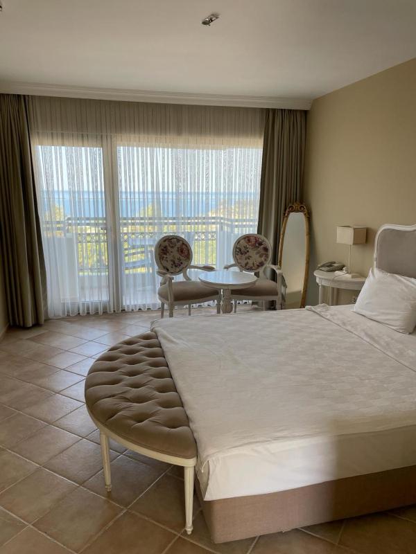 Deluxe Single Room with Sea View image 4