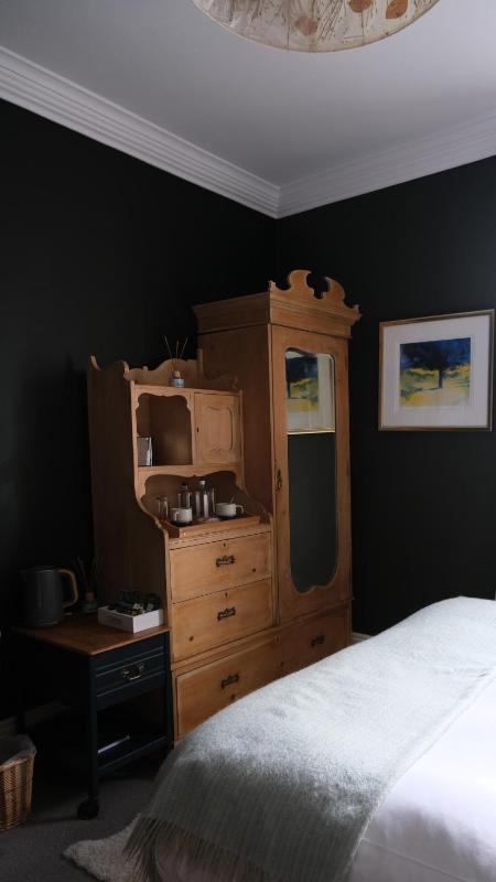 Room Two image 3