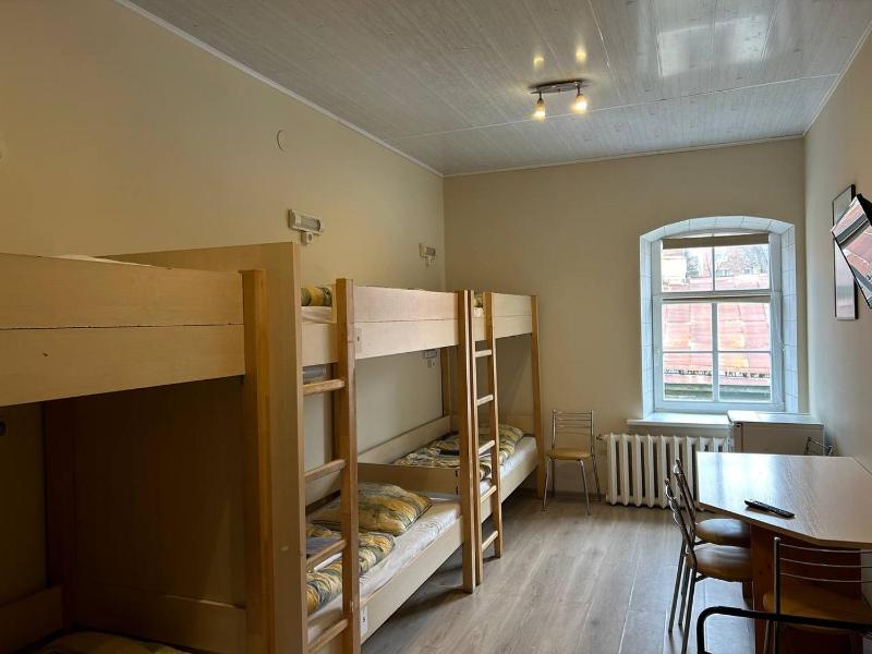 Sixtuple Room with Shared Bathroom image 1