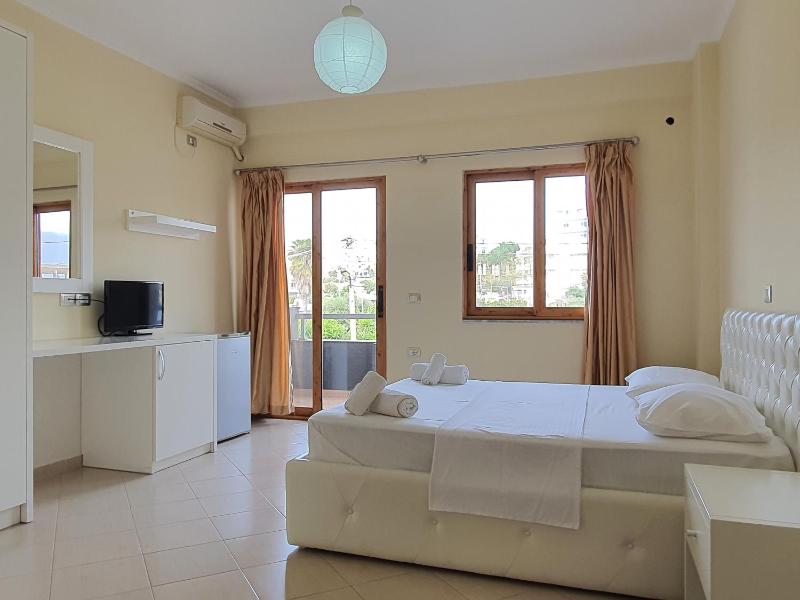 Mintt Hotel - image 6