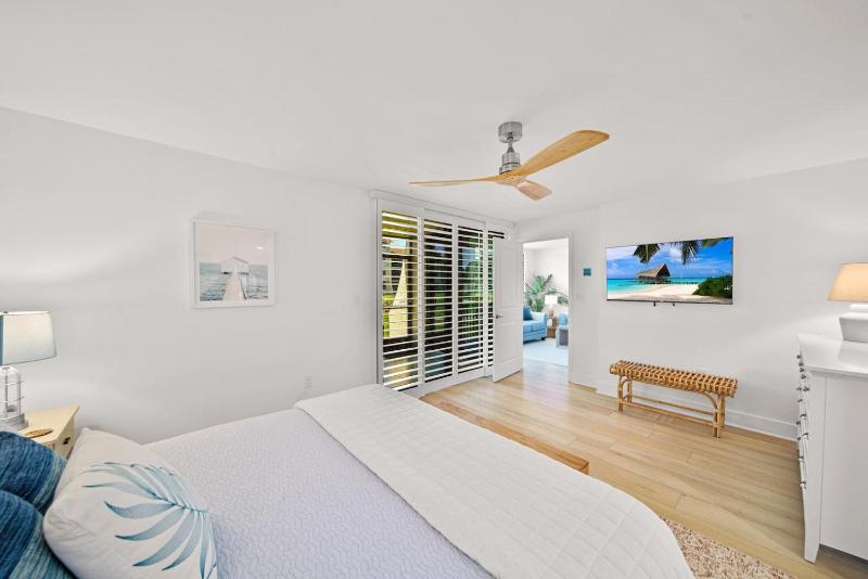 Loggerhead Cay #401 - image 2