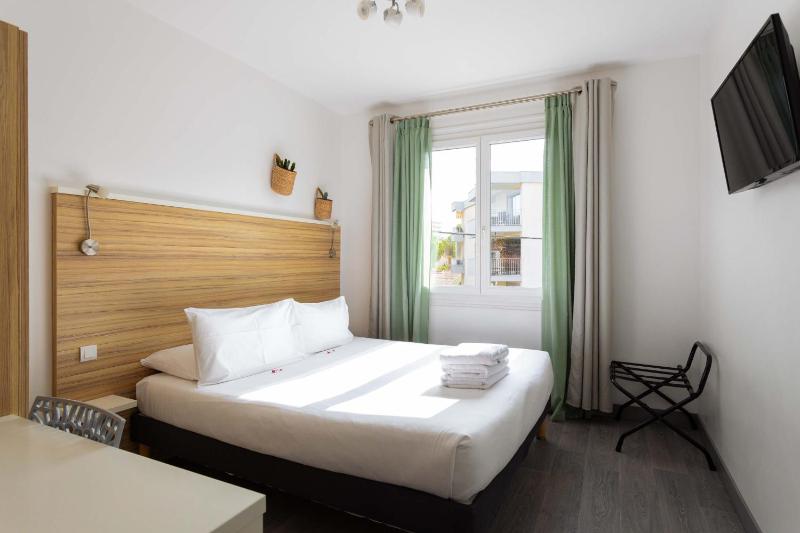 Superior Double Room 16 m2 image 1