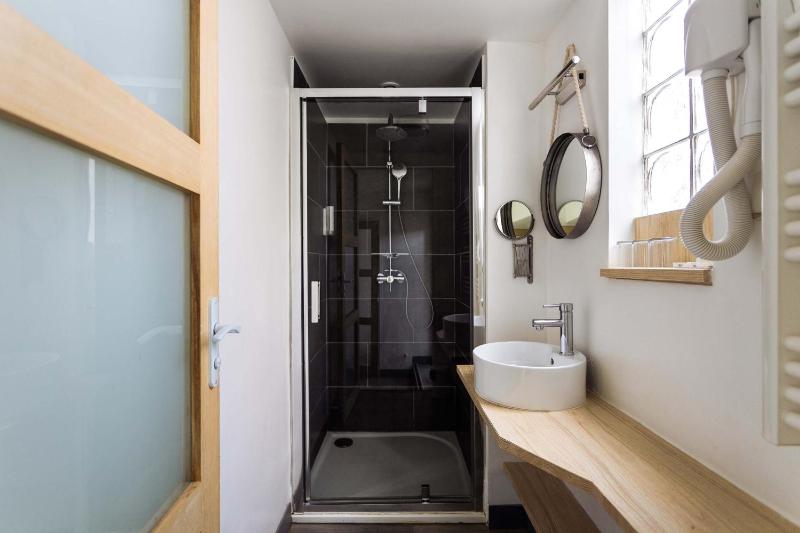 Superior Triple Room 22 m2 with Private Terrace image 4