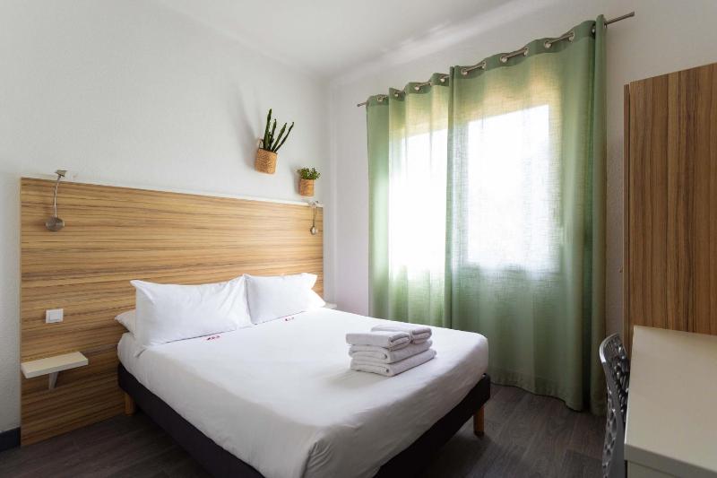 Economy Double Room 10 m2 image 1