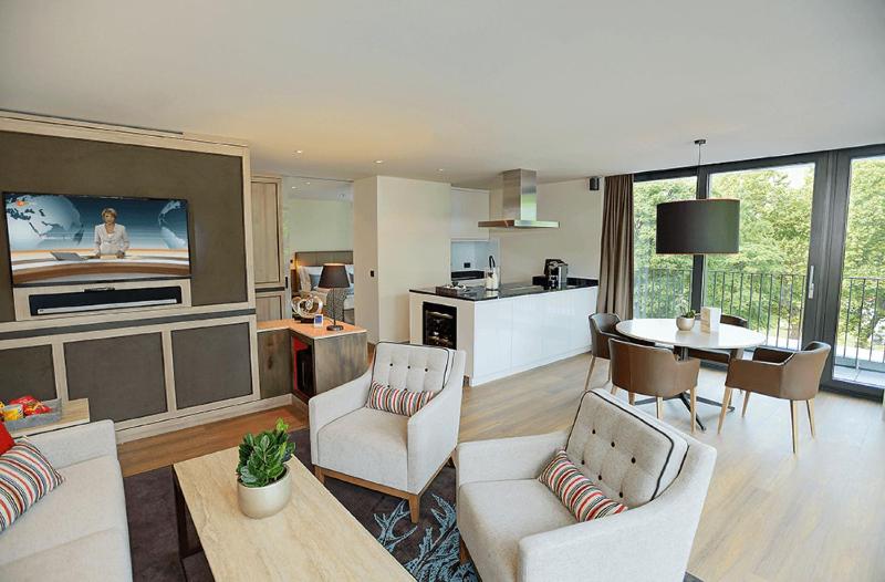 Two-Bedroom Suite image 4