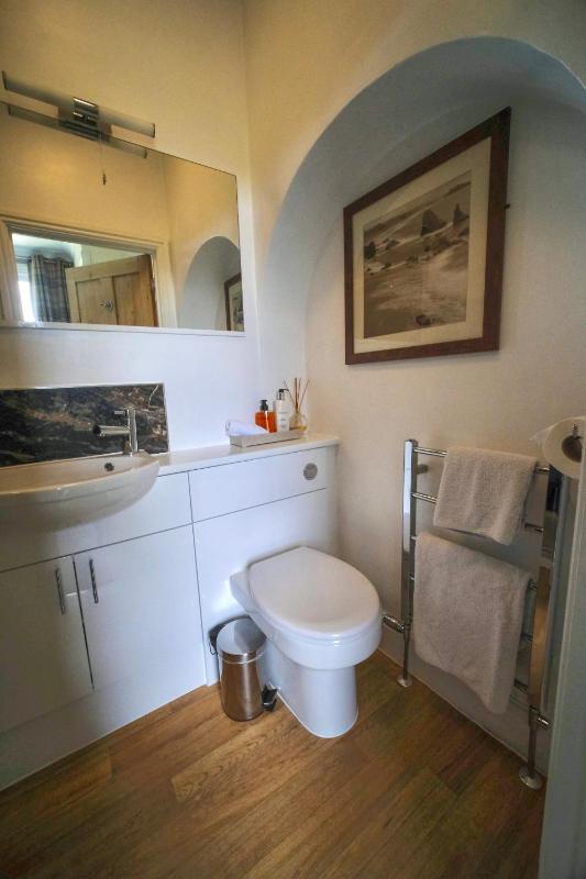 Deluxe Double Room image 3