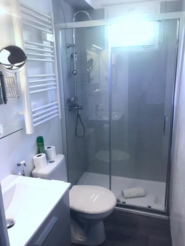 Economy Double Room 10 m2 image 2