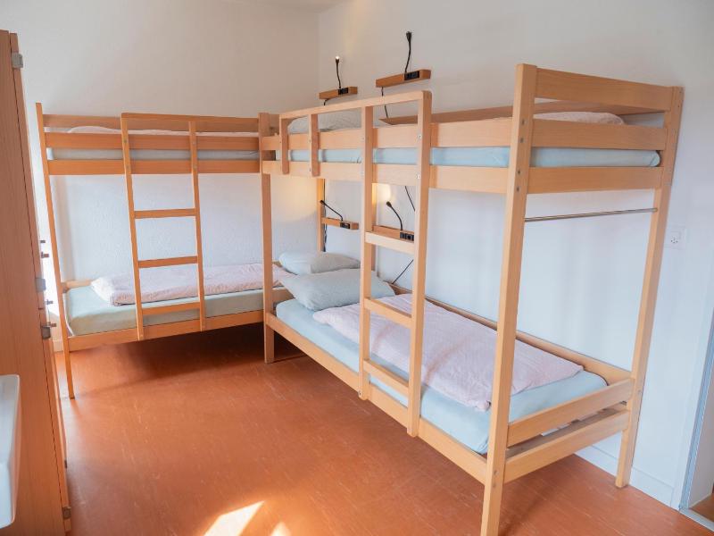 Quadruple Room with Shared Bathroom image 3
