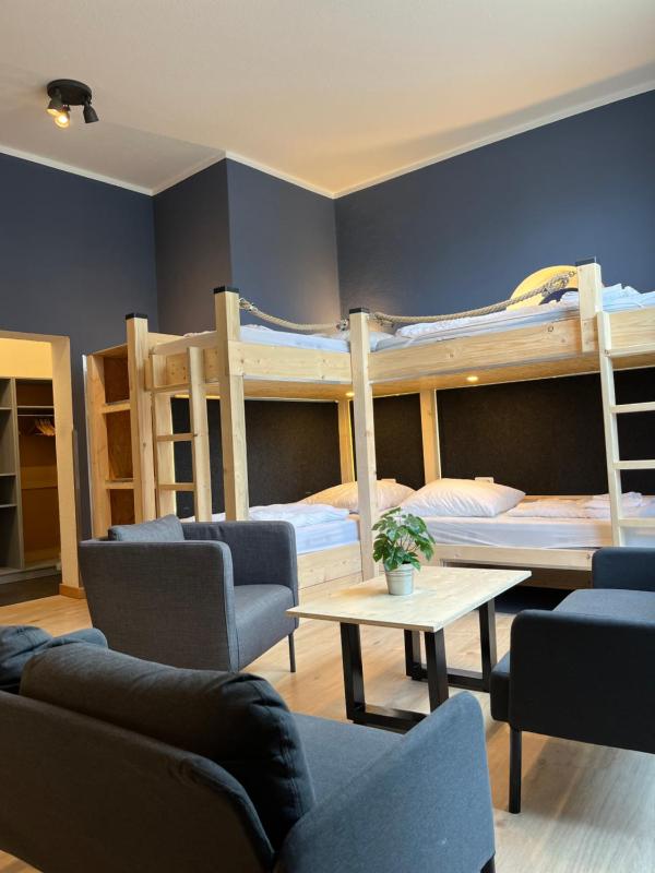 Bed in 10-Bed Mixed Dormitory Room image 3
