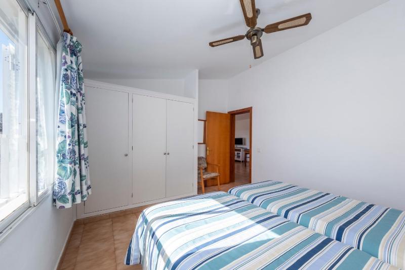 Apartamentos Sol Ponent - image 40