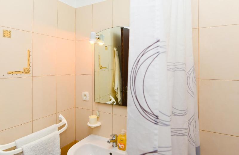 Apartment image 3