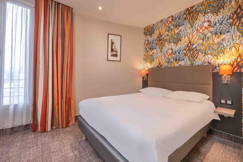 Standard Double Room image 1