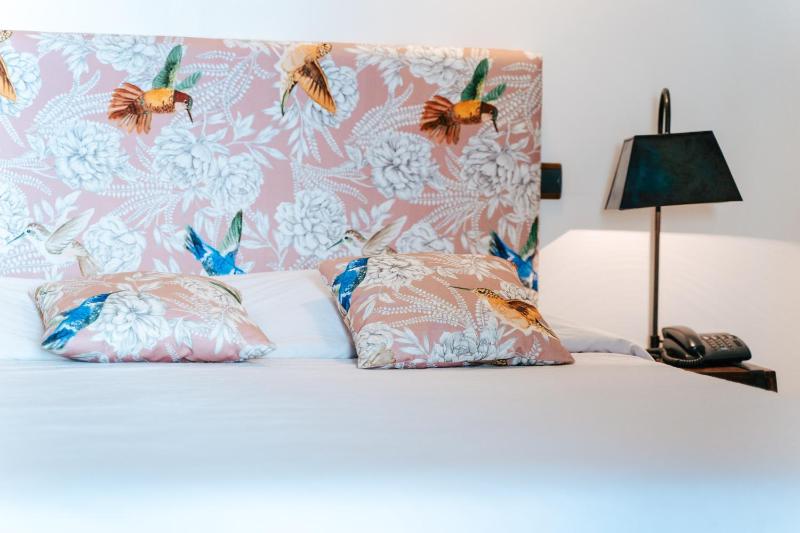 Superior Double Room image 4