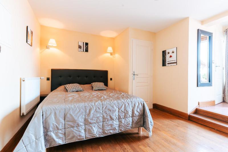 Superior Double Room image 3