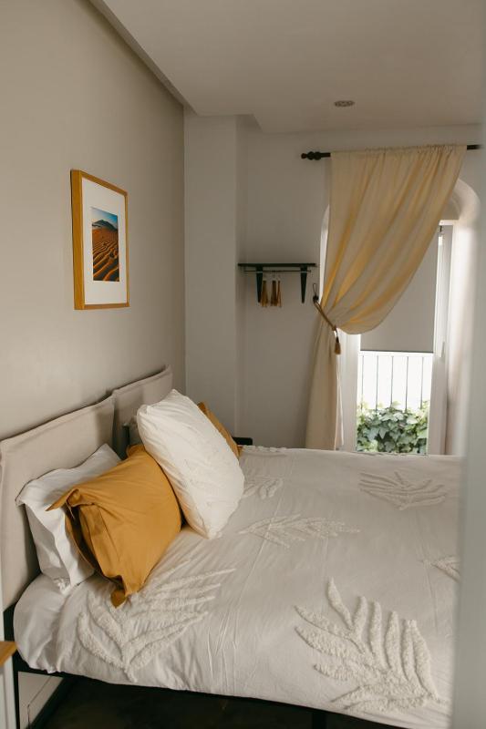 Double Room with Private Bathroom image 2