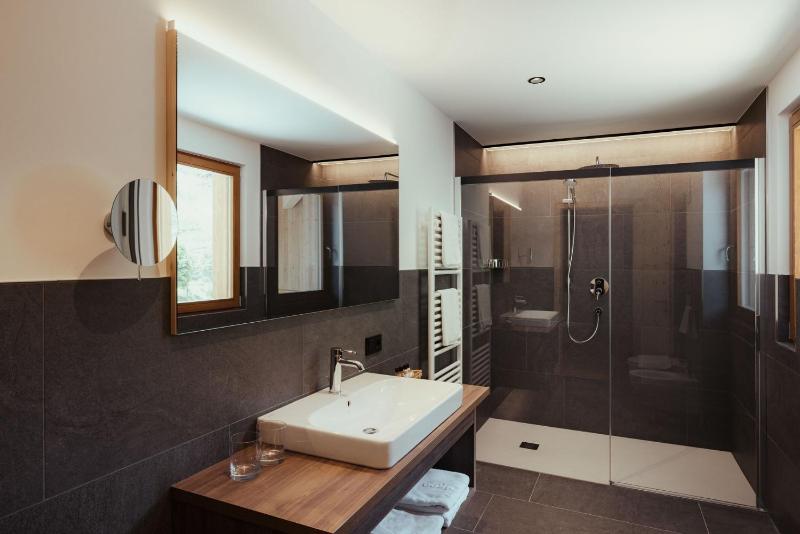 Double Room image 2