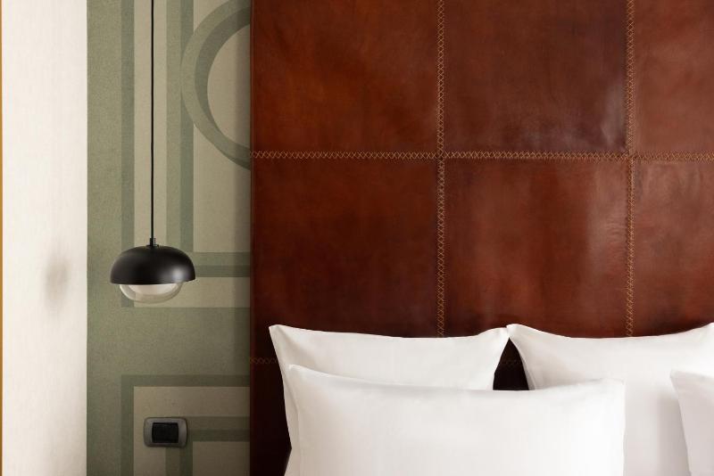 Superior Double Room image 2