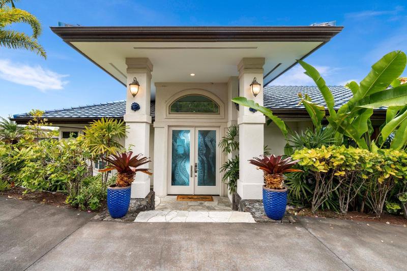Blue Hawaii - image 16