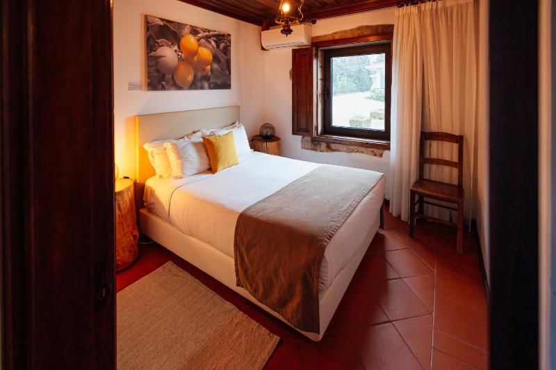 Deluxe Family Suite image 3