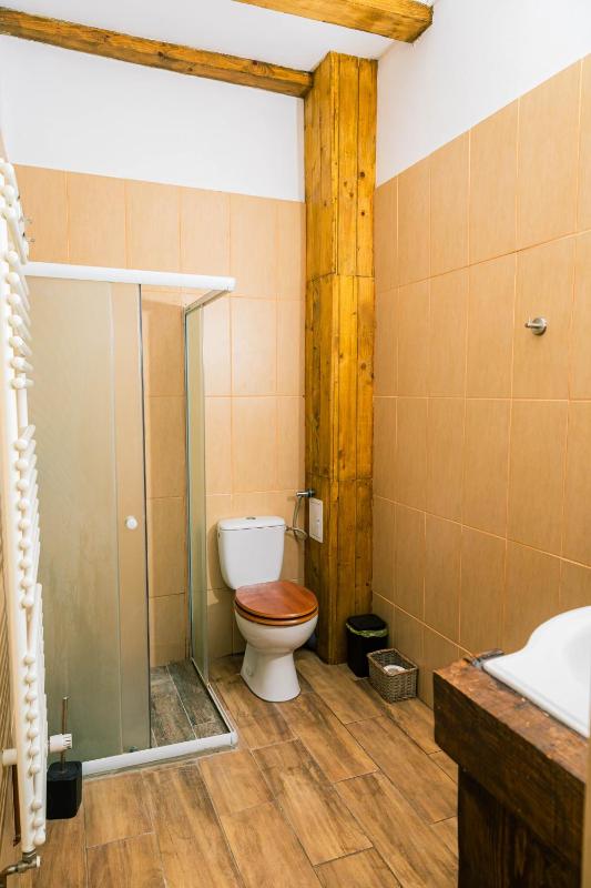 Deluxe Room (2 Adults + 1 Child) image 3