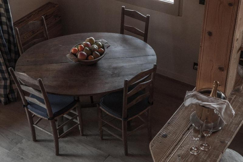 Standard Suite image 3