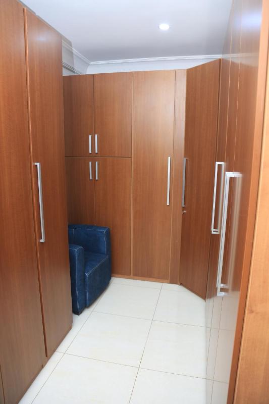 House 24 - image 5