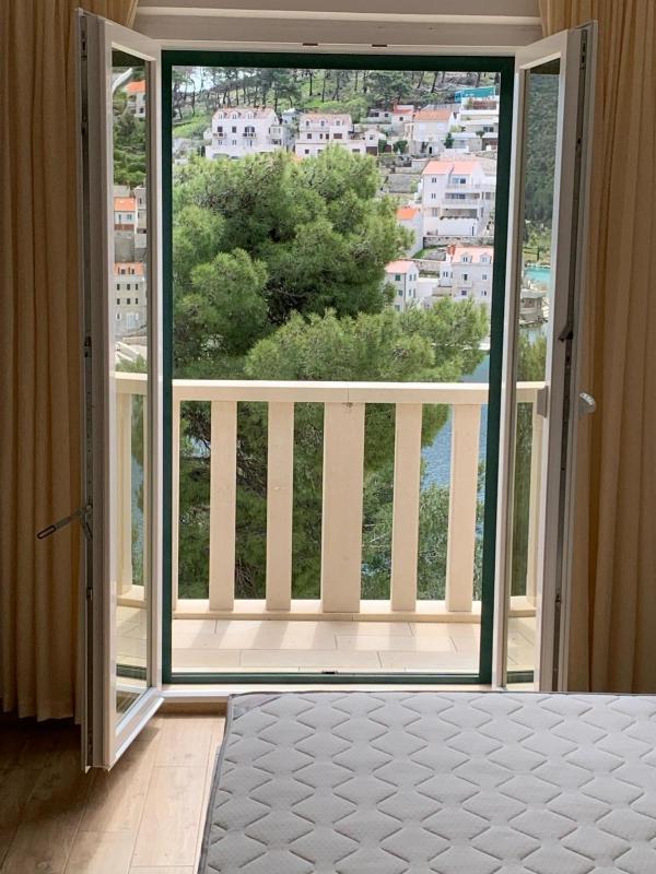 Studio with Balcony and Sea View image 4