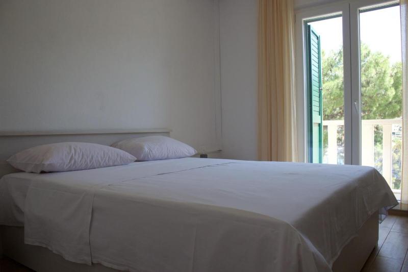 Double Room with Balcony and Sea View image 1