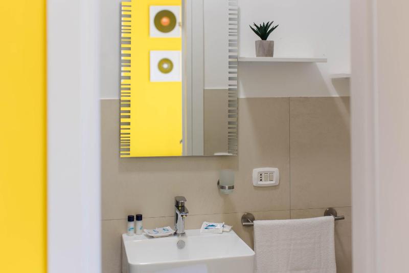 Deluxe Double Room image 2