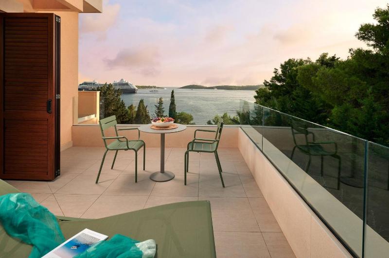 Beautiful Villa Crystalsea 2 with a pool in Hvar - image 47